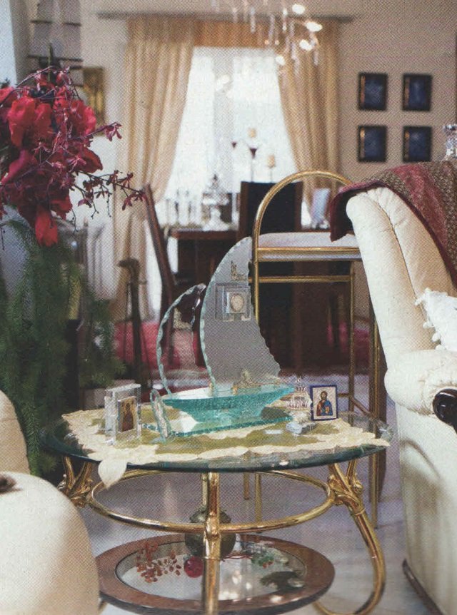 Η Τέτα Καμπουρέλη μας ξεναγεί στην τριώροφη μεζονέτα της -Την έχει διακοσμήσει μόνη της [εικόνες] | iefimerida.gr 1