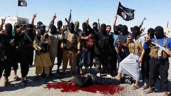 Γαλλία: Η σφαγή του ιερέα έγινε πηγή φαντασιώσεων και επιβάλλει τον τρόμο στη Δύση [εικόνες] | iefimerida.gr 0