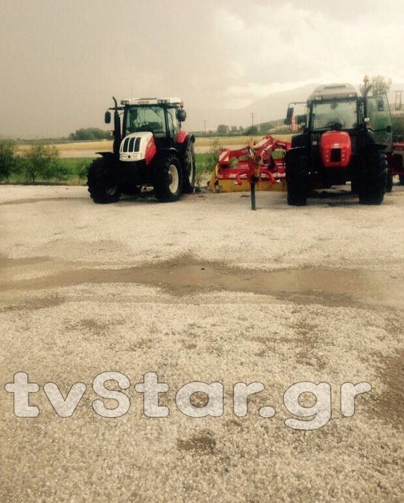 «Ασπρισαν» Λιβαδειά και Βόρεια Εύβοια – Η 15λεπτη χαλαζόπτωση σκέπασε τα πάντα [εικόνες] | iefimerida.gr 2