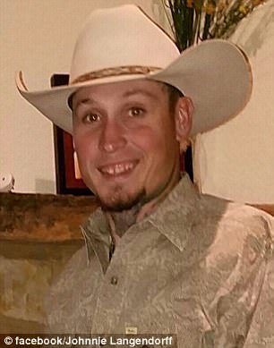 Αυτός o άνδρας καταδίωξε και σταμάτησε τον 26χρονο μακελάρη του Τέξας [εικόνες] | iefimerida.gr 2