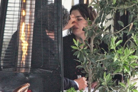 Σοκ-Δισεκατομμυριούχος επιχειρηματίας προσπάθησε να πνίξει τη γνωστή τηλεσέφ γυναίκα του σε εστιατόριο [εικόνες]  | iefimerida.gr 3