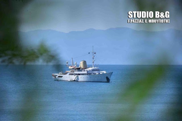 Στα ανοικτά του Ναυπλίου η θρυλική θαλαμηγός «Χριστίνα» του Ωνάση [εικόνες & βίντεο] | iefimerida.gr 1