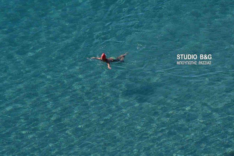 Ναυπλιώτες έκαναν τις πρώτες τους βουτιές στη θάλασσα για το 2018! [εικόνες] | iefimerida.gr 0