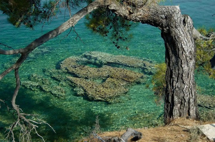 Καστελόριζο-Σύμη-Θάσος: Γιατί θεωρούνται τα τέλεια ελληνικά μικρά νησιά [εικόνες] | iefimerida.gr 8