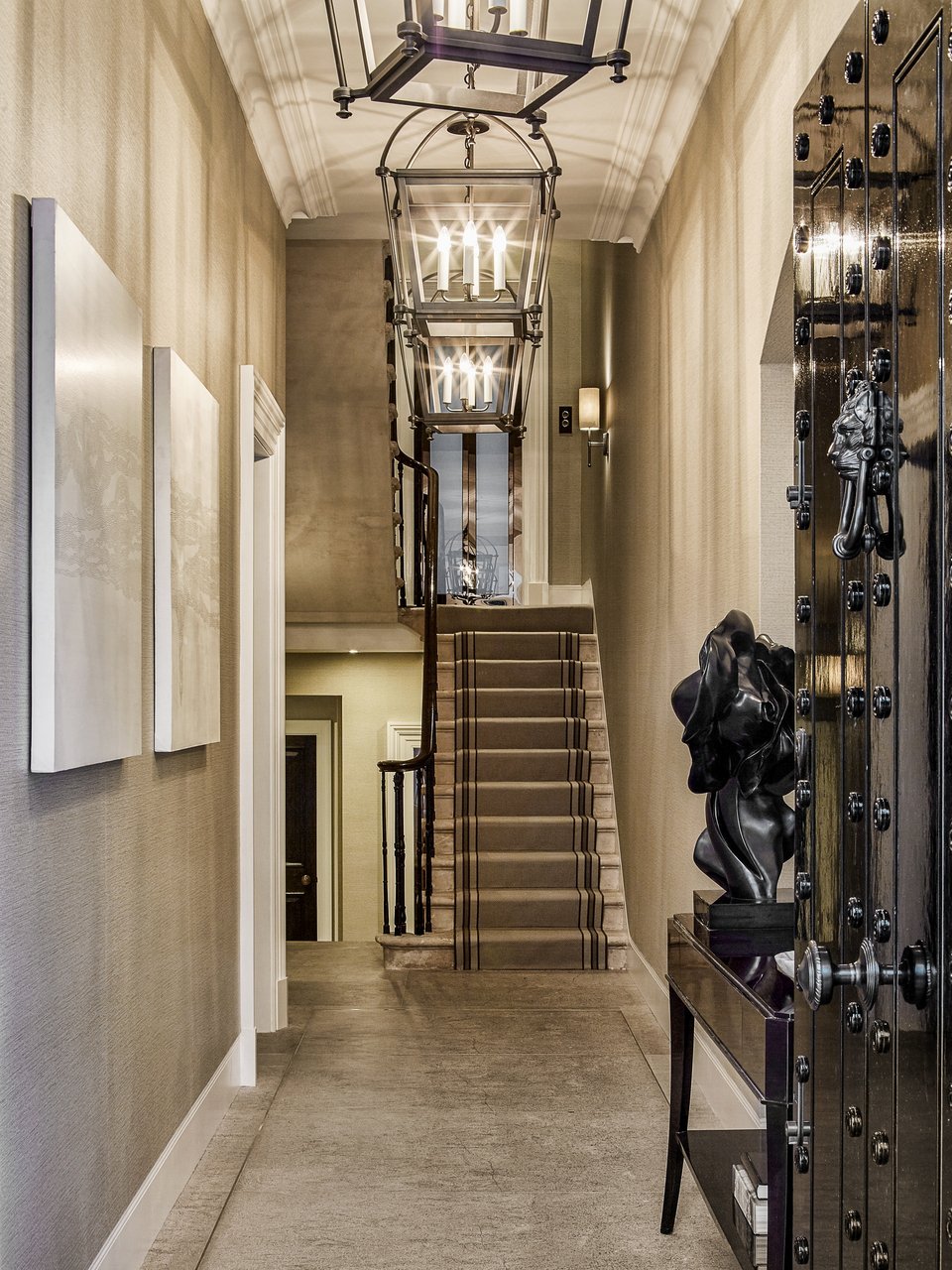 Μέσα στο ησυχαστήριο της Θάτσερ -Πίσω από τη θωρακισμένη πόρτα του συναντούσε τον Ρίγκαν και άλλους [εικόνες] | iefimerida.gr 0