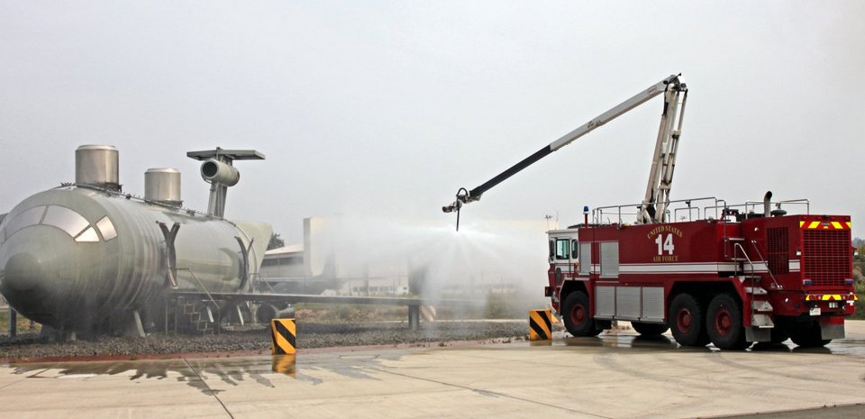 Business Insider: Μπήκαμε σε μια αεροπορική βάση των ΗΠΑ και φωτογραφήσαμε όλα τα μυστικά της [εικόνες] | iefimerida.gr 19