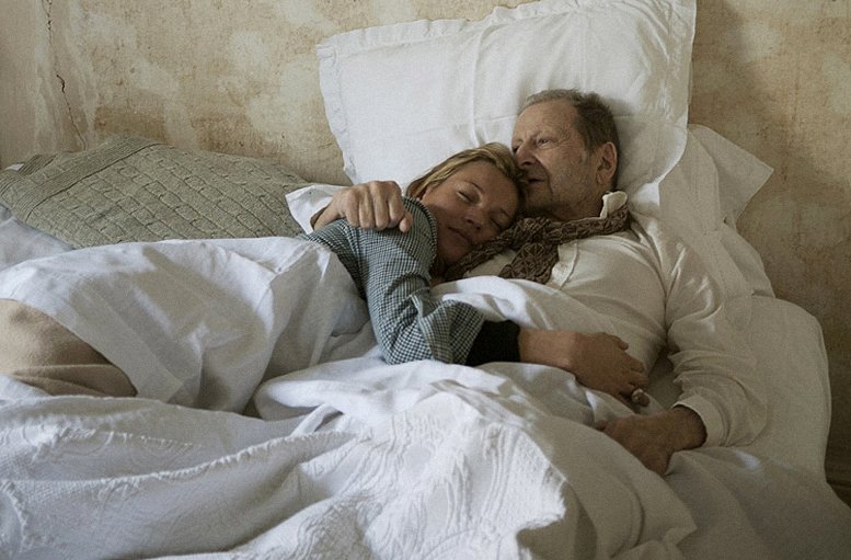 5 εκ. ευρώ αξίζουν τα χελιδόνια στους γλουτούς της Κέιτ Μος-Είναι έργο του Φρόυντ  [εικόνες]  | iefimerida.gr 2