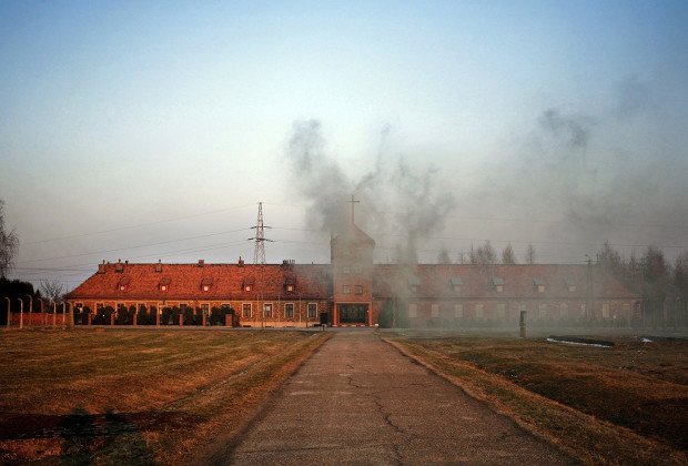 Πώς είναι να ζεις στην πιο ανυπόφορα μακάβρια πόλη του κόσμου στην Πολωνία δίπλα στο Άουσβιτς [εικόνες] | iefimerida.gr 1