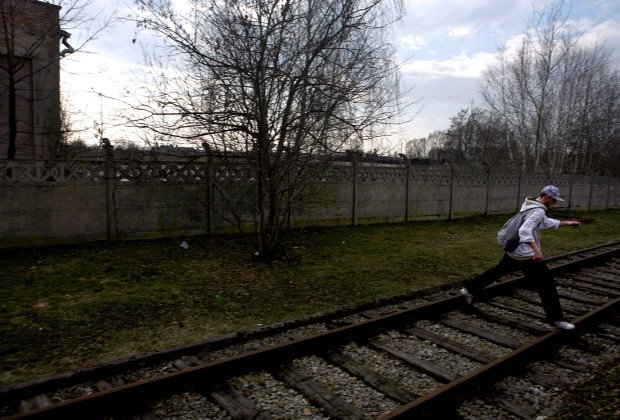 Πώς είναι να ζεις στην πιο ανυπόφορα μακάβρια πόλη του κόσμου στην Πολωνία δίπλα στο Άουσβιτς [εικόνες] | iefimerida.gr 2