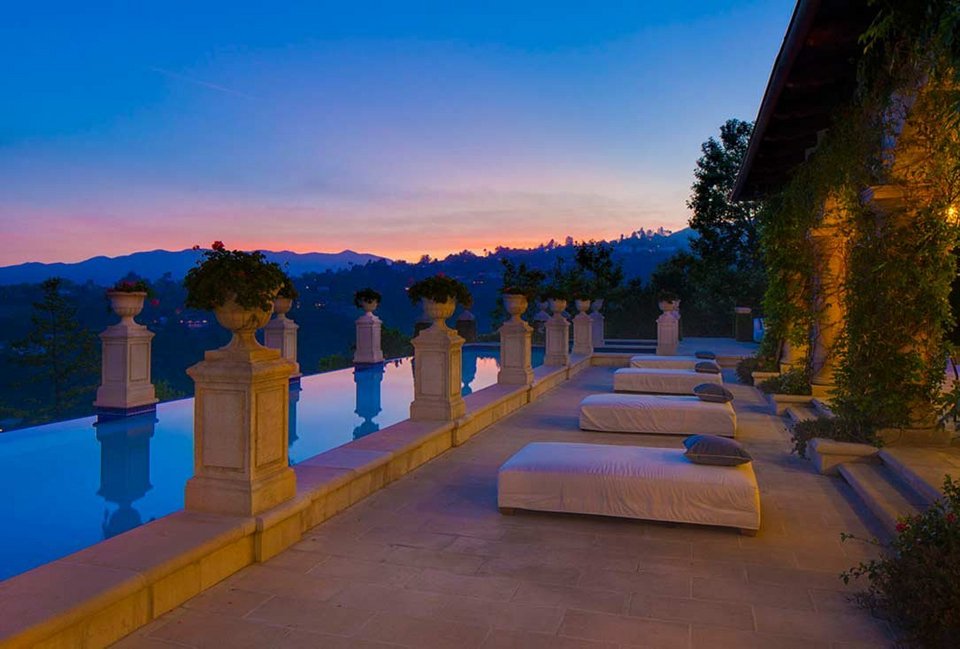 Η Χάιντι Κλουμ πουλάει την υπερπολυτελή βίλα της στο Λος Αντζελες για 25.000.000 δολάρια [εικόνες] | iefimerida.gr 13