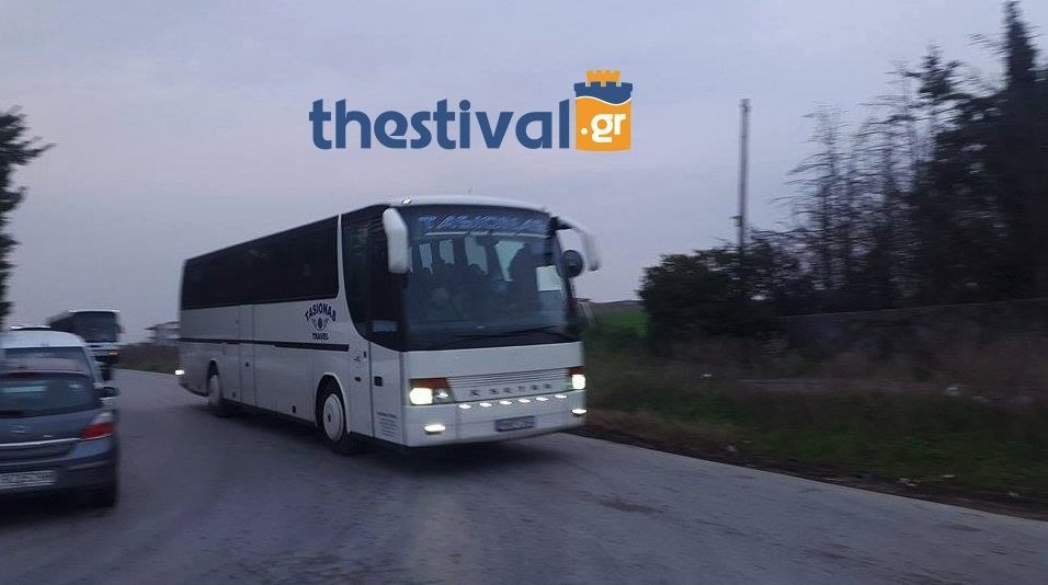 Ξεκίνησε η εγκατάσταση των προσφύγων στα Διαβατά [εικόνες & βίντεο] | iefimerida.gr 1