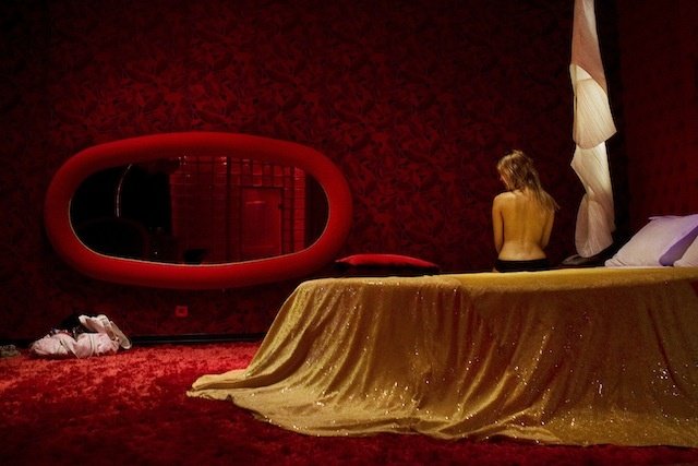 Vice: Παγκόσμιο άντρο σωματεμπορίας και σεξουαλικής εκμετάλλευσης η Ελλάδα [εικόνες] | iefimerida.gr 0