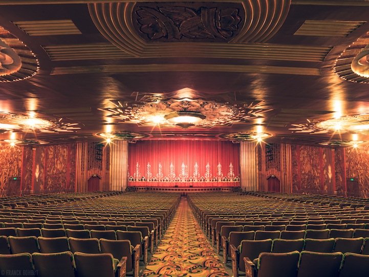 Αυτές είναι οι πιο εκπληκτικές θεατρικές και κινηματογραφικές αίθουσες που χρειάζεσαι άλλα δέκα μάτια για να θαυμάσεις [εικόνες] | iefimerida.gr 8