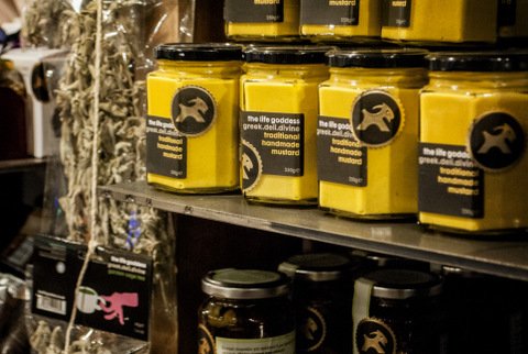 Ποιά είναι τα αδέλφια Νυφούδη που πλημμύρισαν τα σπίτια του Λονδίνου με ελληνικά προϊόντα [εικόνες] | iefimerida.gr 1