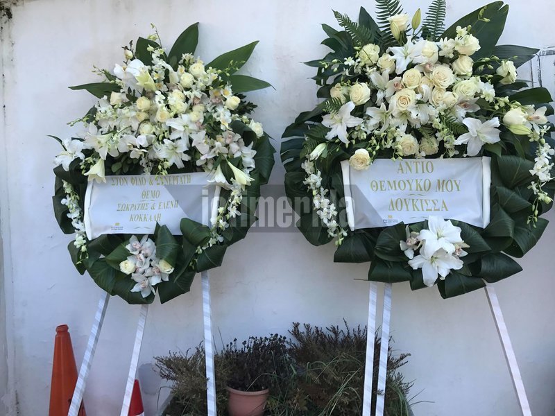 Πλήθος κόσμου στο τελευταίο αντίο στον Θέμο Αναστασιάδη [εικόνες & βίντεο] | iefimerida.gr 18