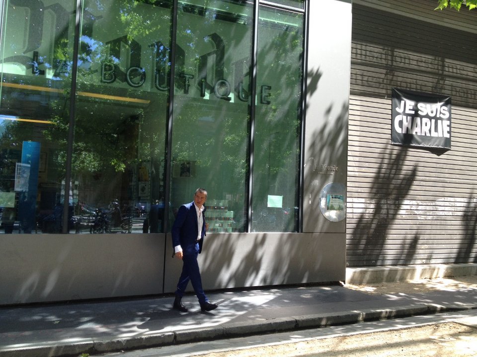 Στα γραφεία της γαλλικής εφημερίδας Monde ο Σταύρος Θεοδωράκης [εικόνες] | iefimerida.gr 0