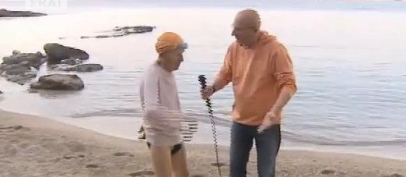 Αυτός είναι ο γηραιότερος ψηφοφόρος -Στα 106 του κάνει βουτιές στη θάλασσα το καταχείμωνο [εικόνες] | iefimerida.gr 2