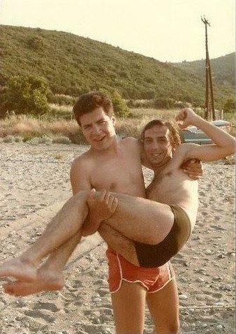 Το «αντίο» του Σταύρου Θεοδωράκη στον Γιώργο Γεωργιάδη: «Σ' αγαπώ ρε φιλαράκι» | iefimerida.gr 0