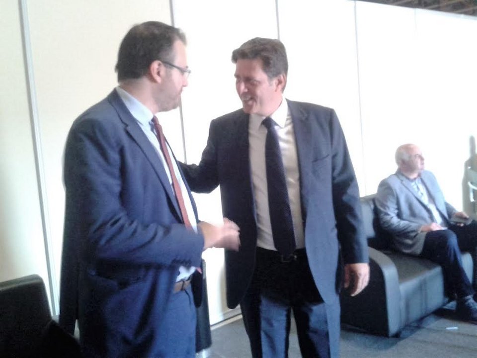 Τα πηγαδάκια με την Κεντροαριστερά στο συνέδριο της ΝΔ [εικόνες] | iefimerida.gr 3