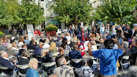 Ο Σταύρος Θεοδωράκης και το Ποτάμι στις γειτονιές της Αθήνας: Η αρχή από τον Αγιο Παντελεήμονα [εικόνες] | iefimerida.gr 0