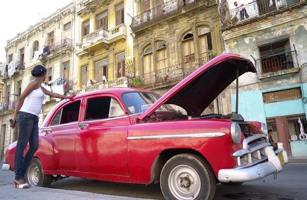 Ο Θεοδωράκης «εκδικείται» όσους αναρτούν φωτογραφίες από παραλίες -«Πήγε» στην Κούβα [εικόνες] | iefimerida.gr 1