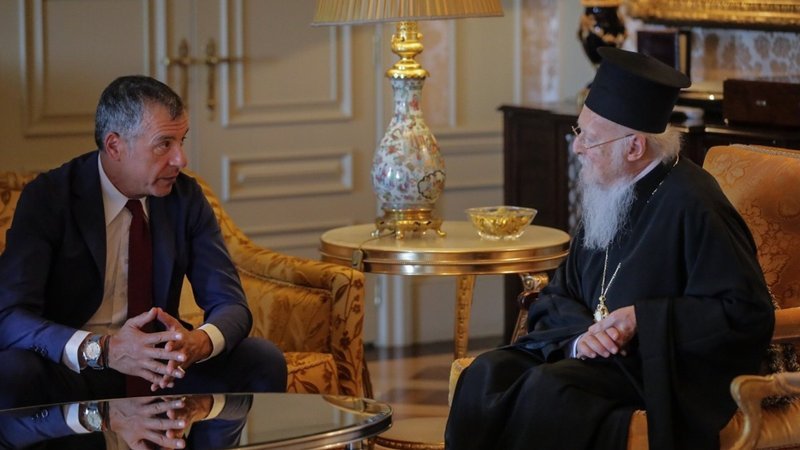 Συνάντηση Θεοδωράκη-Βαρθολομαίου -«Υποδέχθηκα φίλο από παλιά» είπε ο Πατριάρχης | iefimerida.gr 1