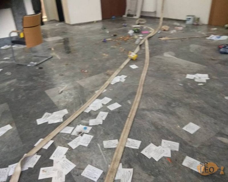 Ολοκληρωτική καταστροφή της Θεολογικής Σχολής του ΑΠΘ μετά τα επεισόδια [εικόνες & βίντεο] | iefimerida.gr 2