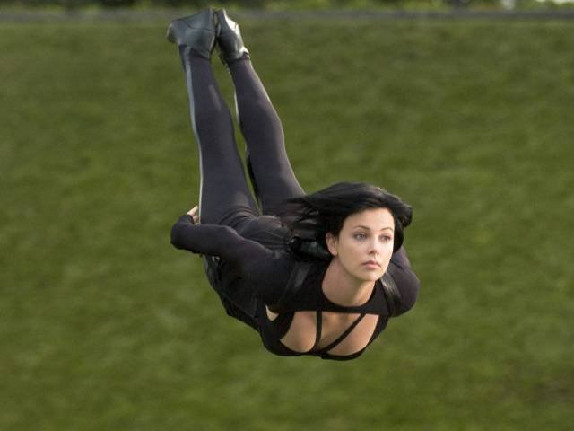 Οκτώ ηθοποιοί που γλίτωσαν στο παρά πέντε από θανατηφόρο ατύχημα εν ώρα γυρίσματος [εικόνες] | iefimerida.gr 5