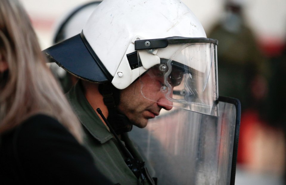 ΕΛ.ΑΣ. για τα επεισόδια στη Θεσσαλονίκη: Ρίξαμε χημικά στους αγρότες γιατί μας επιτέθηκαν με κροτίδες, πυρσούς και πέτρες [εικόνες] | iefimerida.gr 5