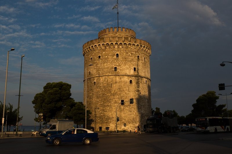Η... άλλη Θεσσαλονίκη εν μέσω ΔΕΘ -Ξάπλες στην παραλία, ψάρεμα και άδειοι δρόμοι [εικόνες] | iefimerida.gr 7