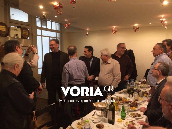 Για ρετσίνα και κεφτέδες σε ουζερί της Θεσσαλονίκης ο Αλέξης Τσίπρας [εικόνες & βίντεο] | iefimerida.gr 0