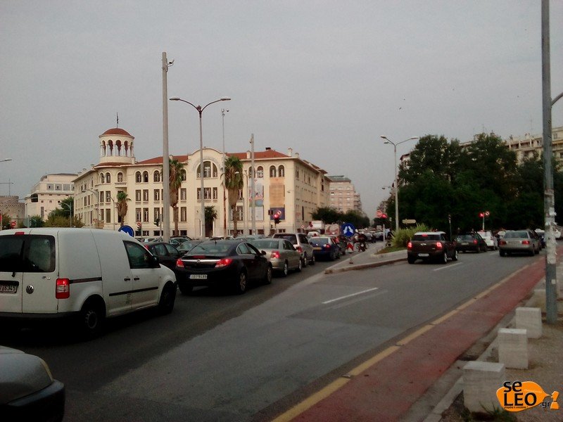 Χωρίς λεωφορεία η Θεσσαλονίκη -Κυκλοφοριακό κομφούζιο στο κέντρο [εικόνες] | iefimerida.gr 0