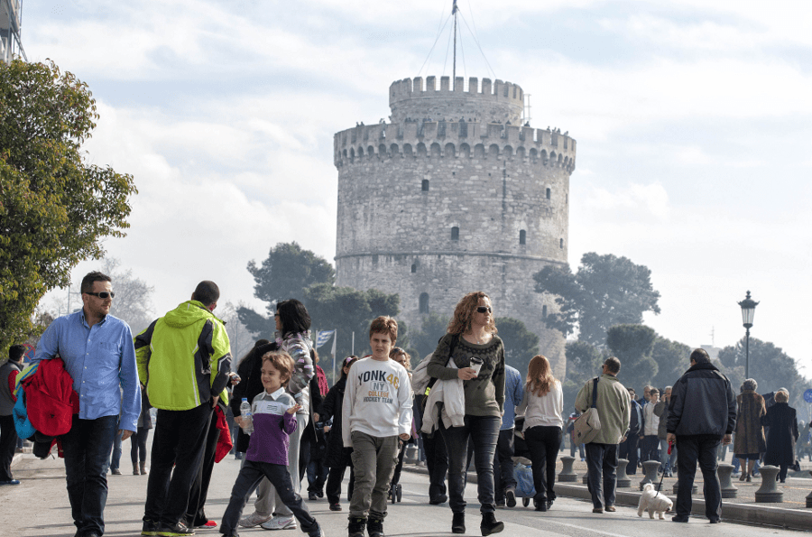 Απίστευτες εικόνες στη λεωφόρο Νίκης στη Θεσσαλονίκη που πεζοδρομήθηκε για 6 ώρες [φωτό] | iefimerida.gr 0