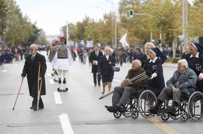 Μεγαλειώδης η στρατιωτική παρέλαση στη Θεσσαλονίκη [εικόνες] | iefimerida.gr 12