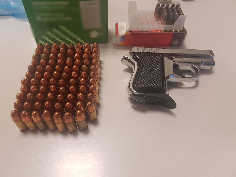 Θεσσαλονίκη: Εξαρθρώθηκαν δύο συμμορίες διακίνησης ηρωίνης -Οπλα, μετρητά, ζυγαριές ακριβείας στην κατοχή τους [εικόνες] | iefimerida.gr 2