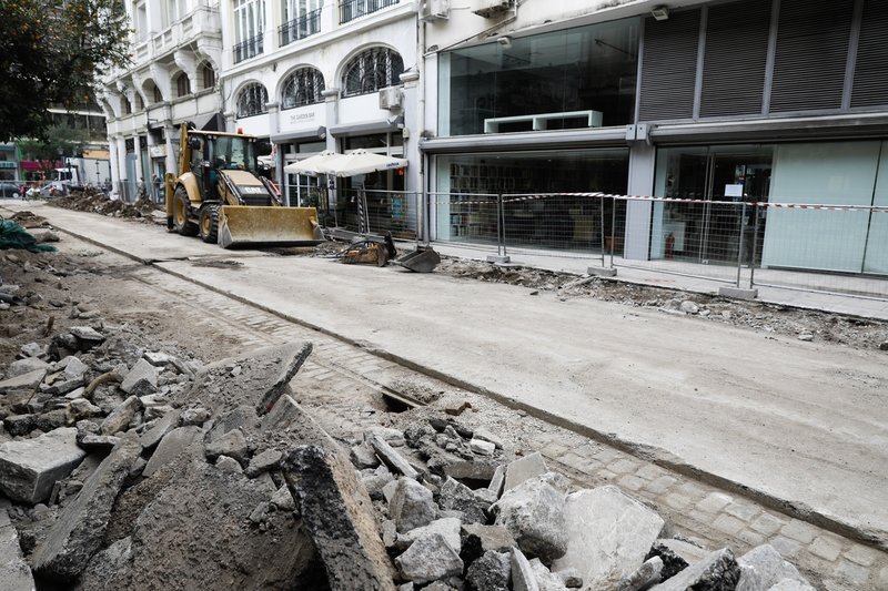 Με το πρώτο φως ξεκινούν και τα έργα στους δρόμους 