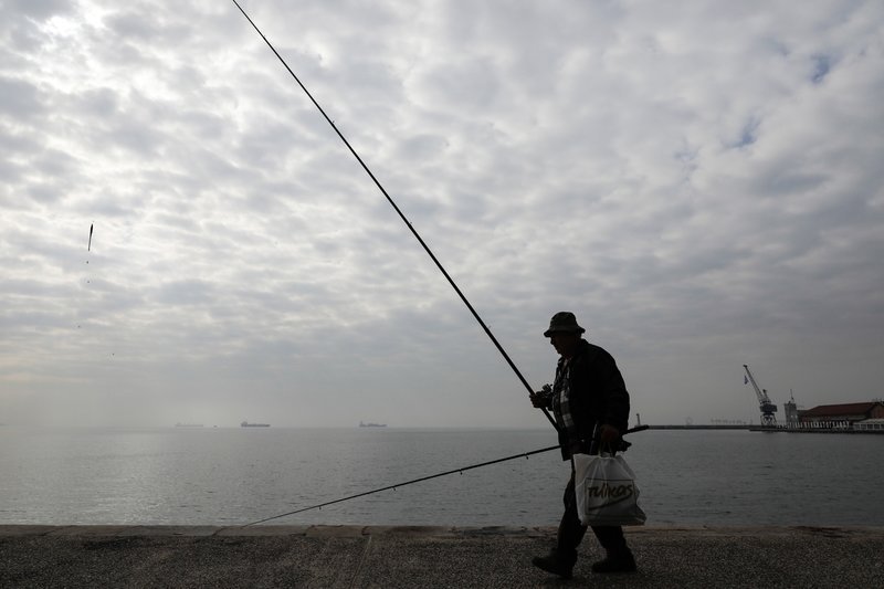 Με καλάμι, δόλωμα και καλή διάθεση ξεκινάει το πρωινό ψάρεμα