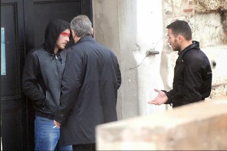 Ο 25χρονος που ήθελε να ανατιναχθεί στη Θεσσαλονίκη: Το έκανα γιατί οι φίλοι μου έγιναν Χρυσαυγίτες και δεν με κάνουν παρέα [εικόνες & βίντεο] | iefimerida.gr 0