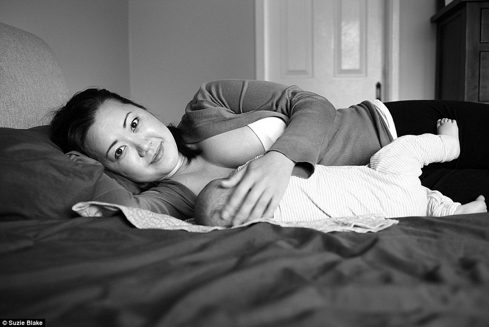 Ο θηλασμός όπως πραγματικά είναι -Γυναίκες και σπίτια χωρίς «ρετούς» [εικόνες] | iefimerida.gr 8