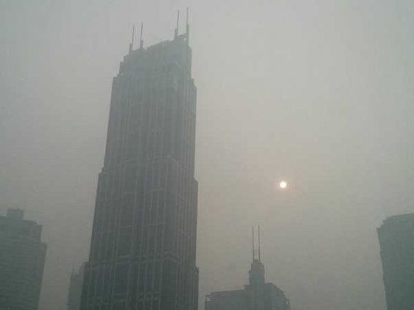 Όχι, δεν είναι photoshop! Αυτό το πράγμα αντίκρισαν σήμερα οι άνθρωποι στον ουρανό της Σαγκάης [εικόνες] | iefimerida.gr 0