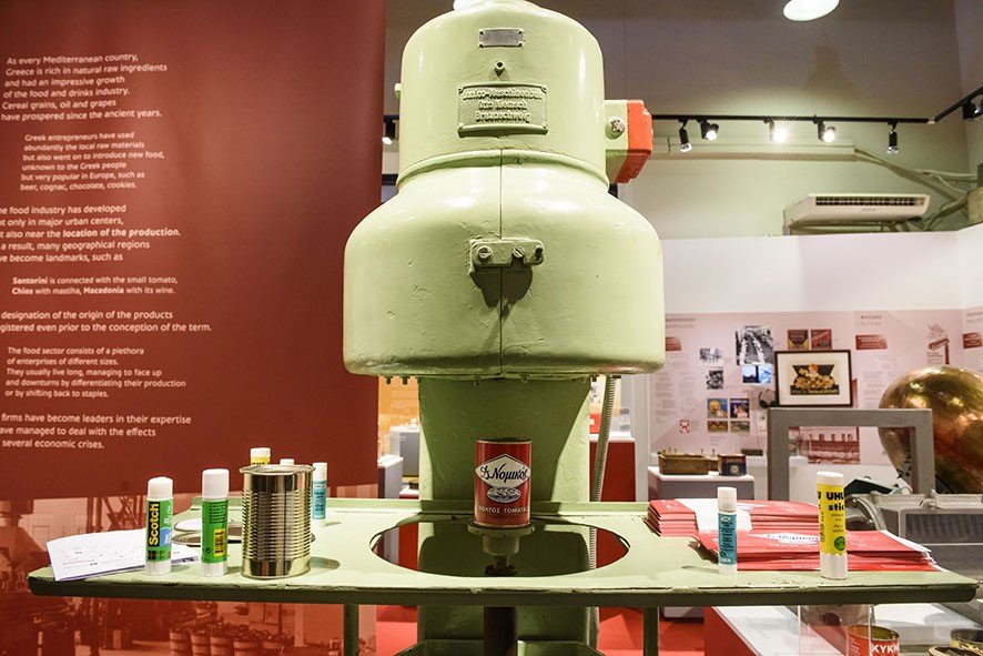 160 χρόνια ελληνική βιομηχανία: Δες το πρώτο αυτοκίνητο που κατασκευάστηκε στη Σύρο! [εικόνες] | iefimerida.gr 5