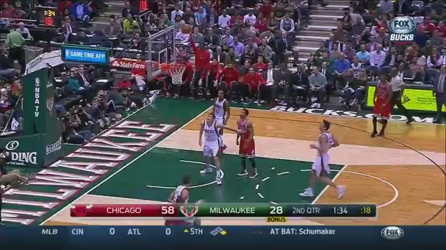 Αποβλήθηκε για επίθεση σε αντίπαλο ο Γιάννης Αντετοκούνμπο [εικόνες&amp;βίντεο] | iefimerida.gr 0