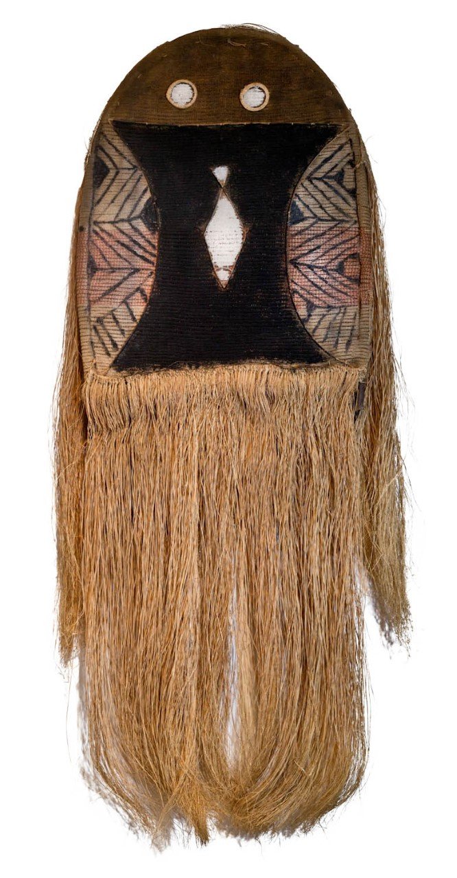 Η σπανιότερη συλλογή τελετουργικής μάσκας και η σημειολογία της στην Καλών Τεχνών [εικόνες] | iefimerida.gr 0