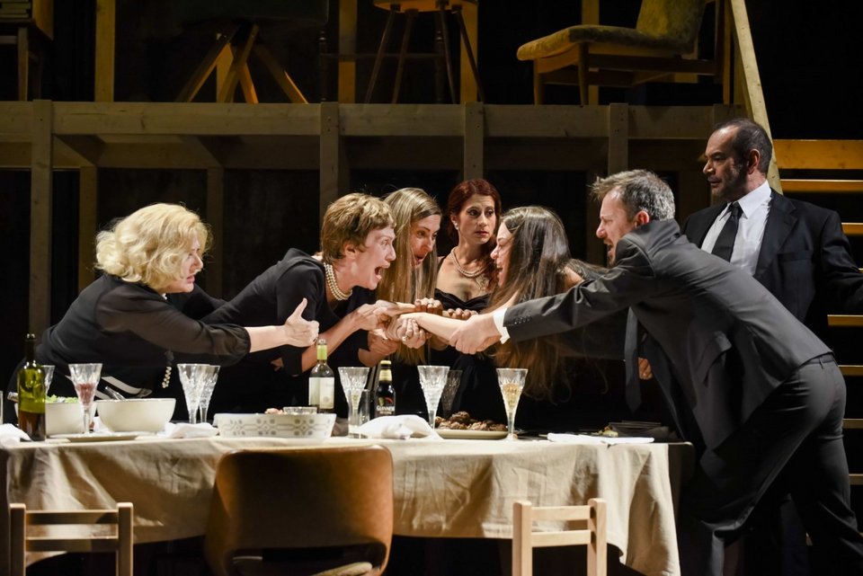 6+1 παραστάσεις που συζητήθηκαν, ρίχνουν αυλαία την Κυριακή των Βαΐων [εικόνες & βίντεο] | iefimerida.gr 1