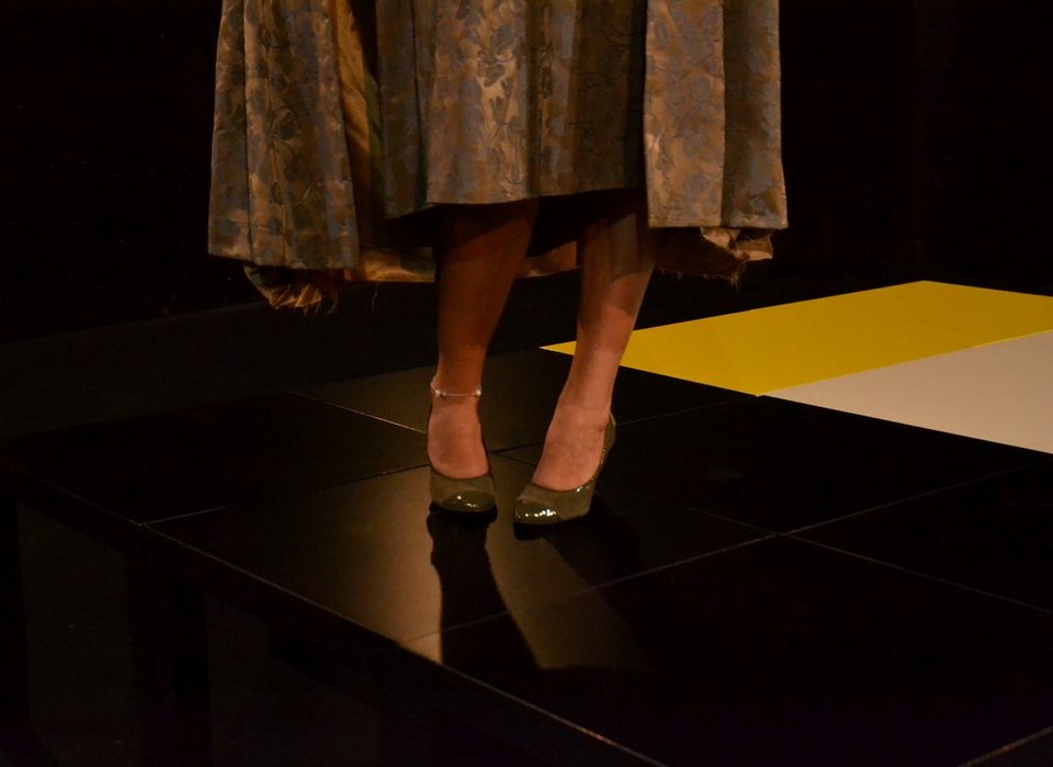 Μία παράσταση για τον επαναπροσδιορισμό του φύλου -Με ήρωα τον/την Νταίζη [εικόνες]  | iefimerida.gr 1