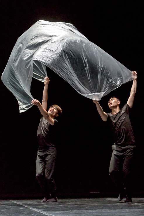 Σε αίθουσες και δρόμους το 10ο Διεθνές Φεστιβάλ Σύγχρονου Χορού -Ελεύθερη είσοδος [πρόγραμμα] | iefimerida.gr 2