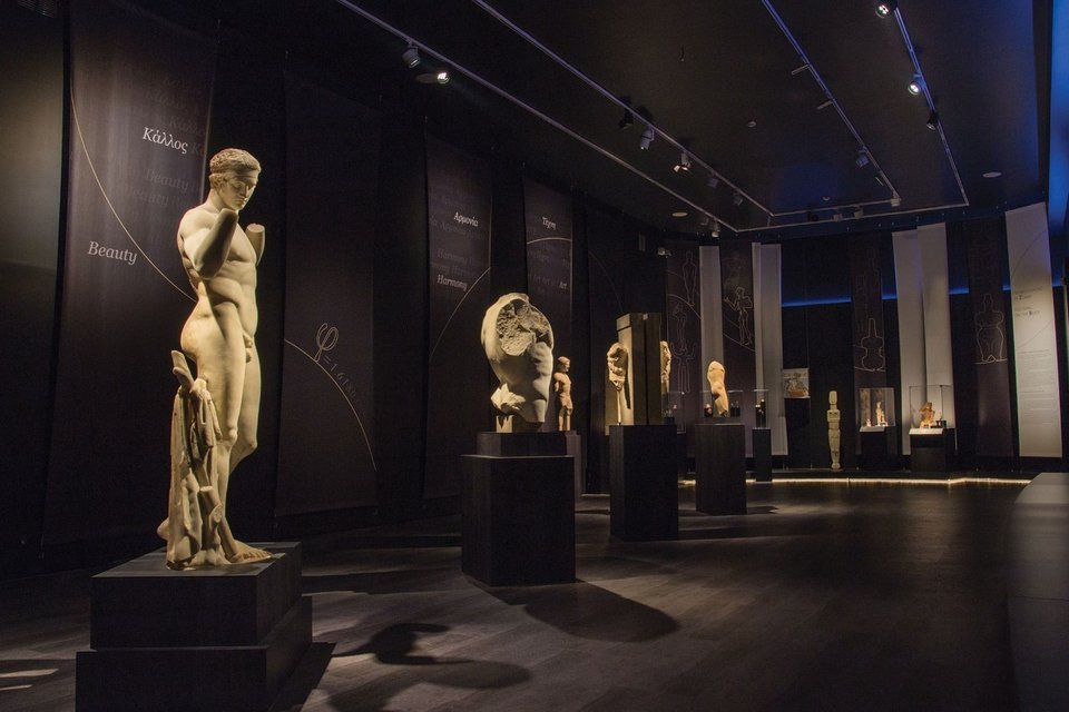 To Εθνικό Αρχαιολογικό Μουσείο αποθεώνει το αρχαίο ελληνικό κάλλος [εικόνες]   | iefimerida.gr 0