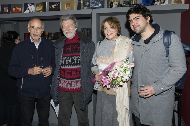 Στην πρεμιέρα της Μπέττυς Αρβανίτη ο Κώστας και η Δάφνη Σημίτη [εικόνες] | iefimerida.gr 2