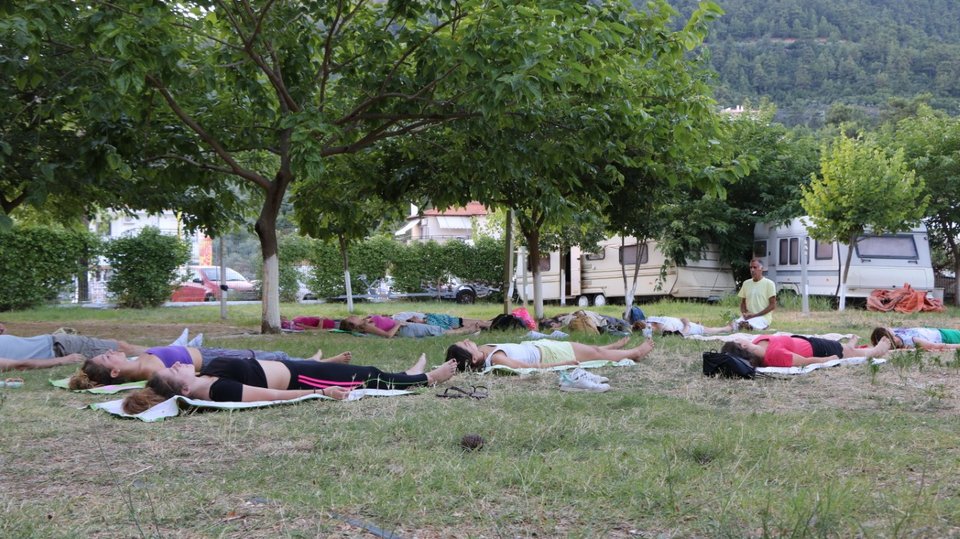 Η μέρα κλείνει με γιόγκα