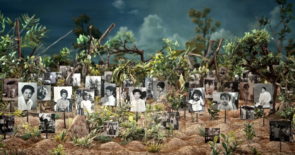 Graves without A Name του Ρίτι Παν 
